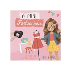 A mini fashionista